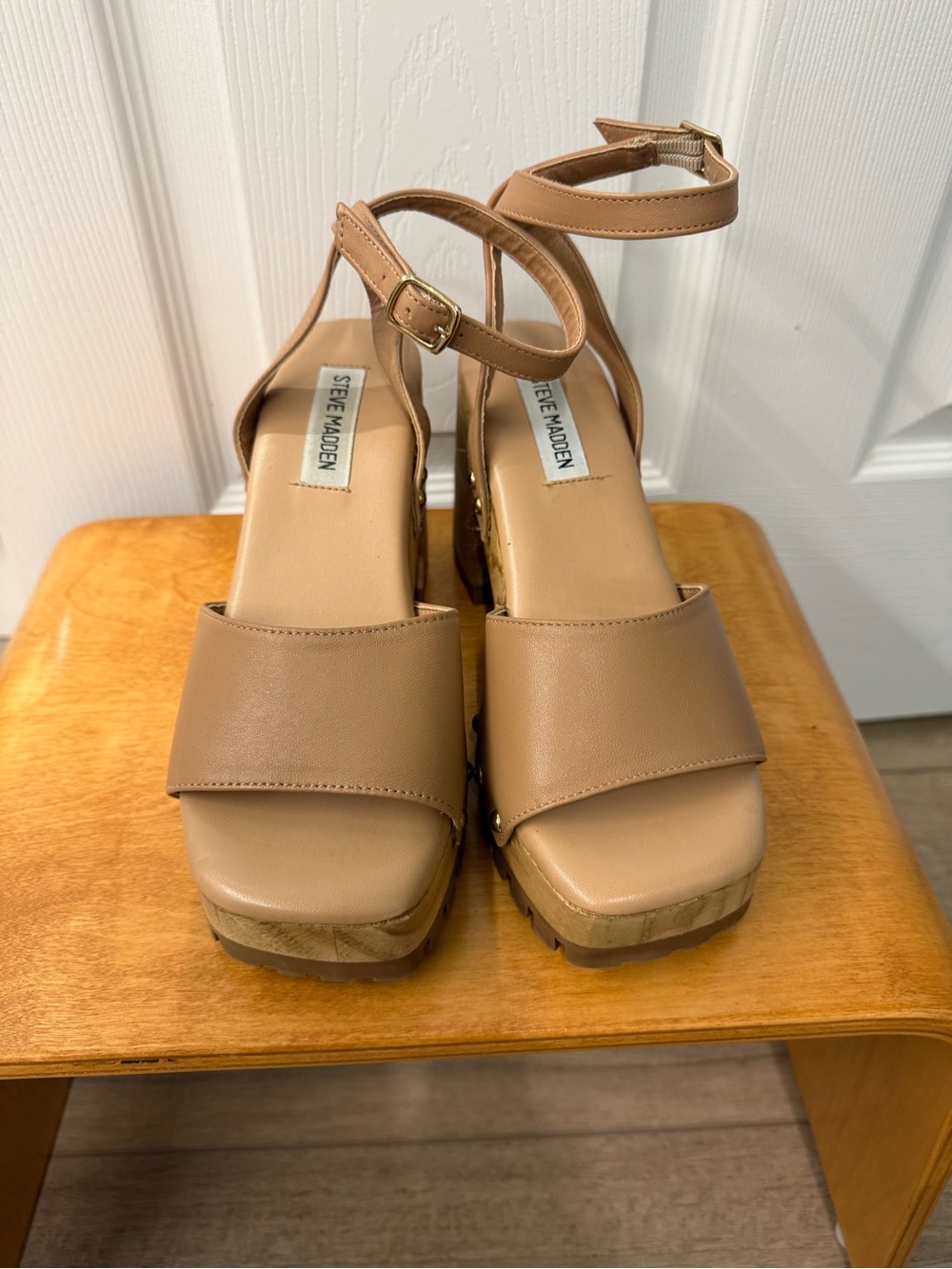 Steve Madden Nude Tan Platform Sandals with Ankle Strap
